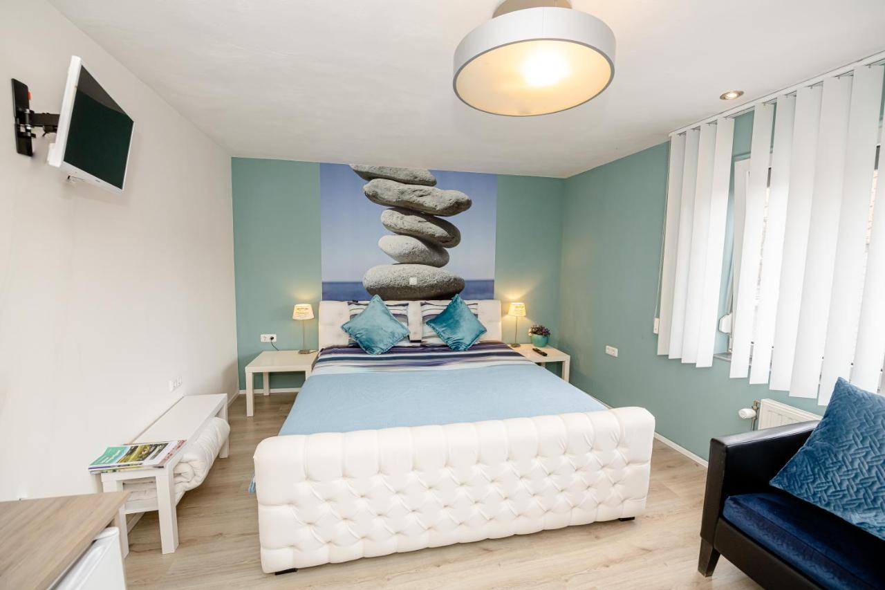 B & B M 3 Merkelbeek Esterno foto